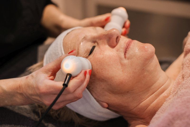Huidverstrakking ultrasoon Beauty Salon Florin Ede